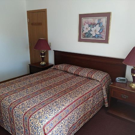 All Seasons Motel Рок-Фоллс Екстер'єр фото