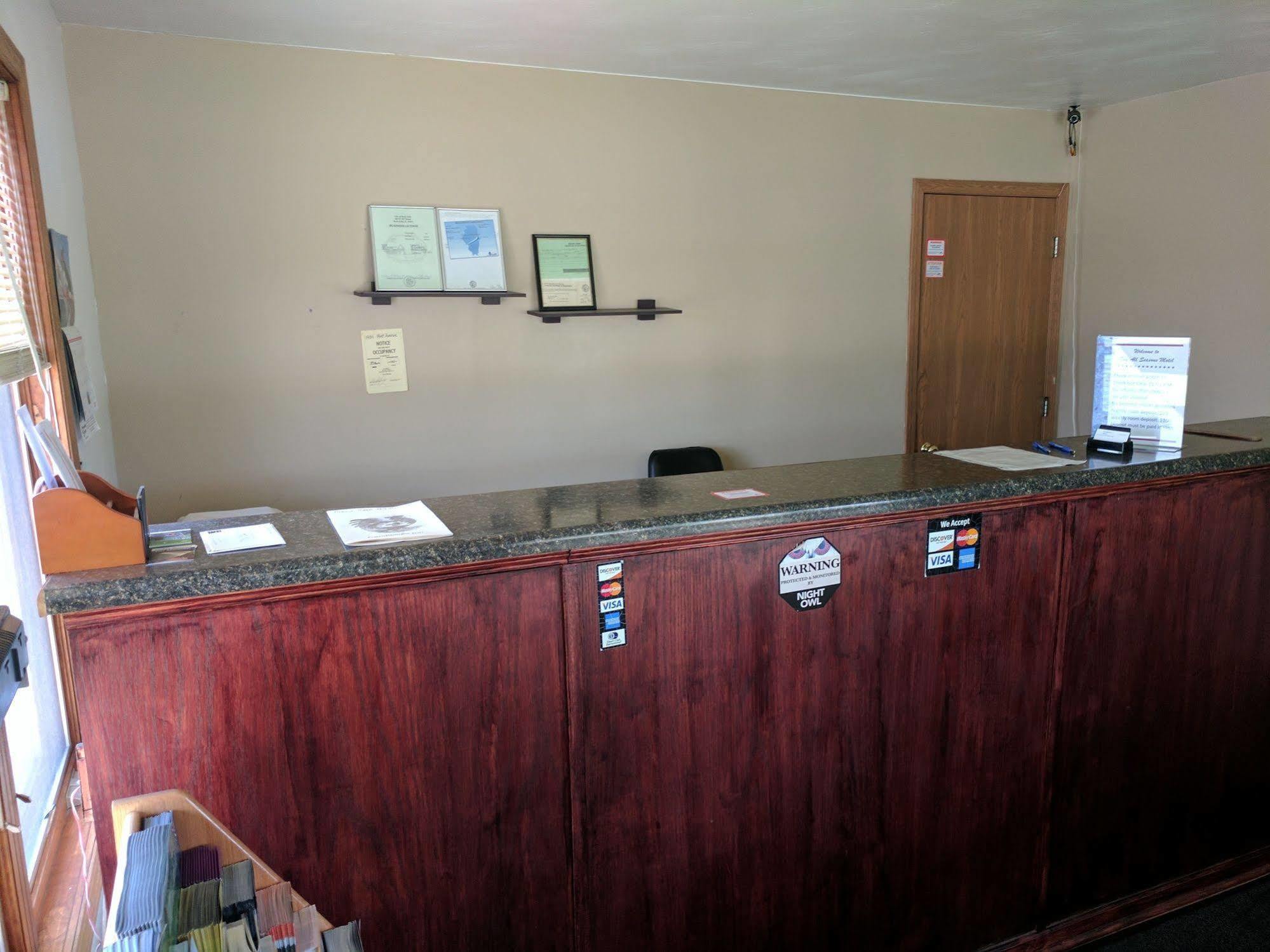 All Seasons Motel Рок-Фоллс Екстер'єр фото